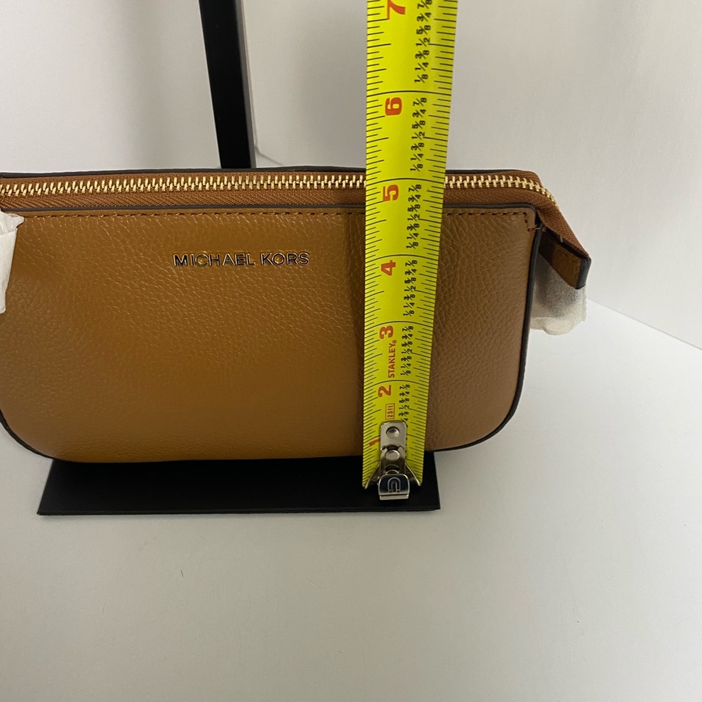 MICHAEL KORS CLUTCH - Picture 13 of 15